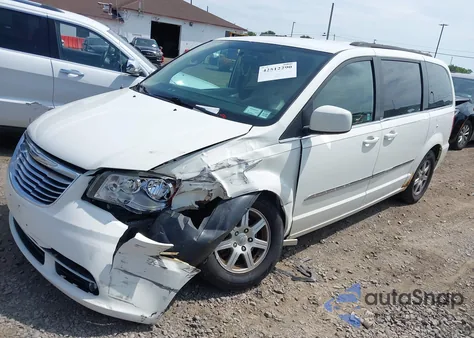 2013 Chrysler Town & Country Touring из США, поврежденный, VIN 2C4RC1BG5DR577049